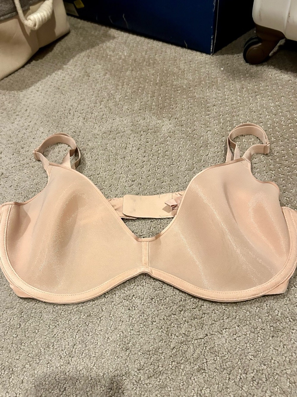SKIMS Light Nude Seamless Underwire Bra 38D
